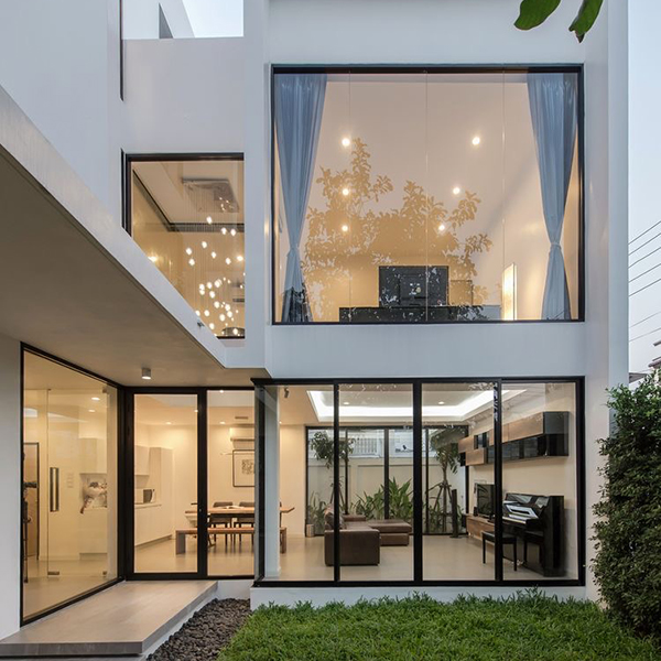 HIGH STANDING HOLIDAY HOUSES